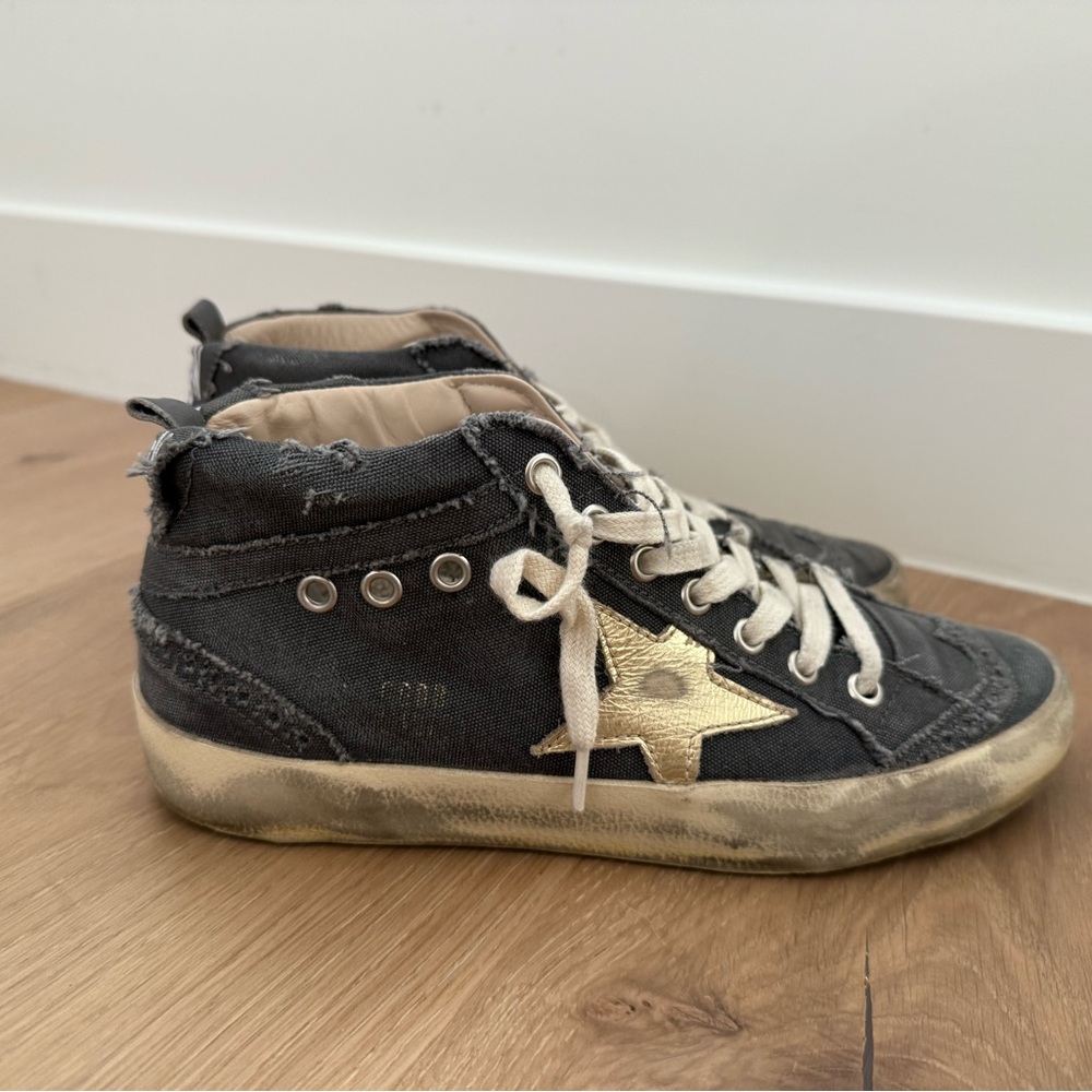 Women’s Golden Goose Mid Star Sneakers